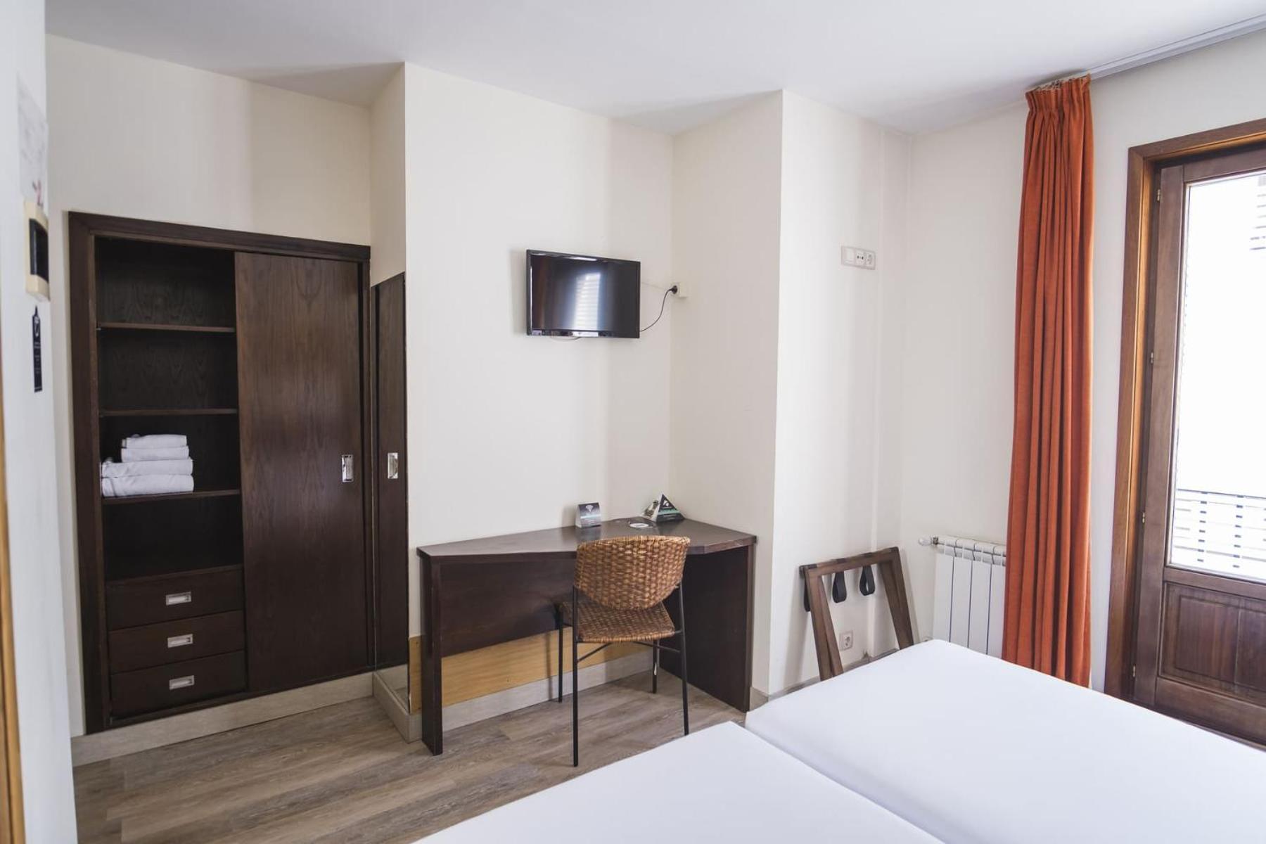 Hotel Alda Algalia Сантьяго-де-Компостела Екстер'єр фото